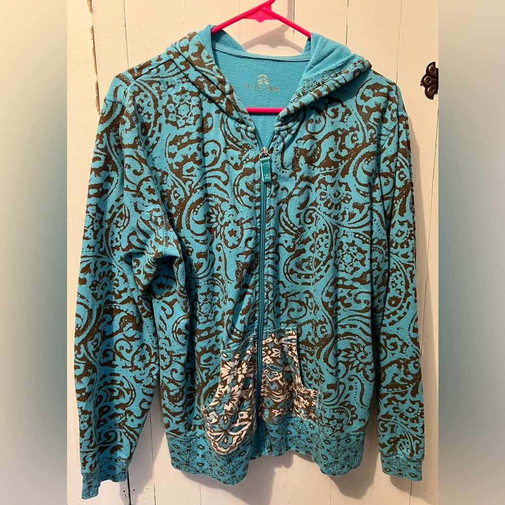 Activology Front Zip Hoodie with pockets. Size L.